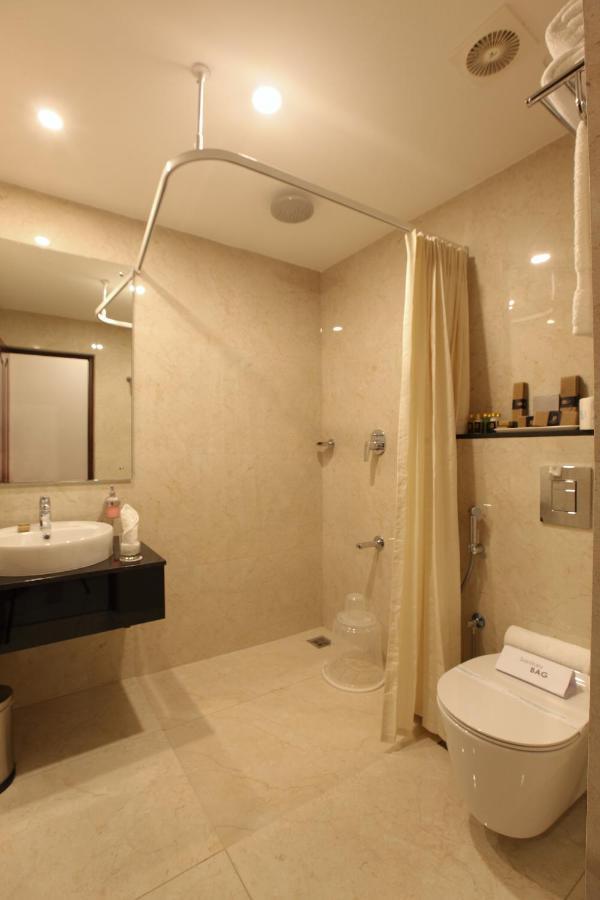Hotel Prince Kaladi Екстер'єр фото