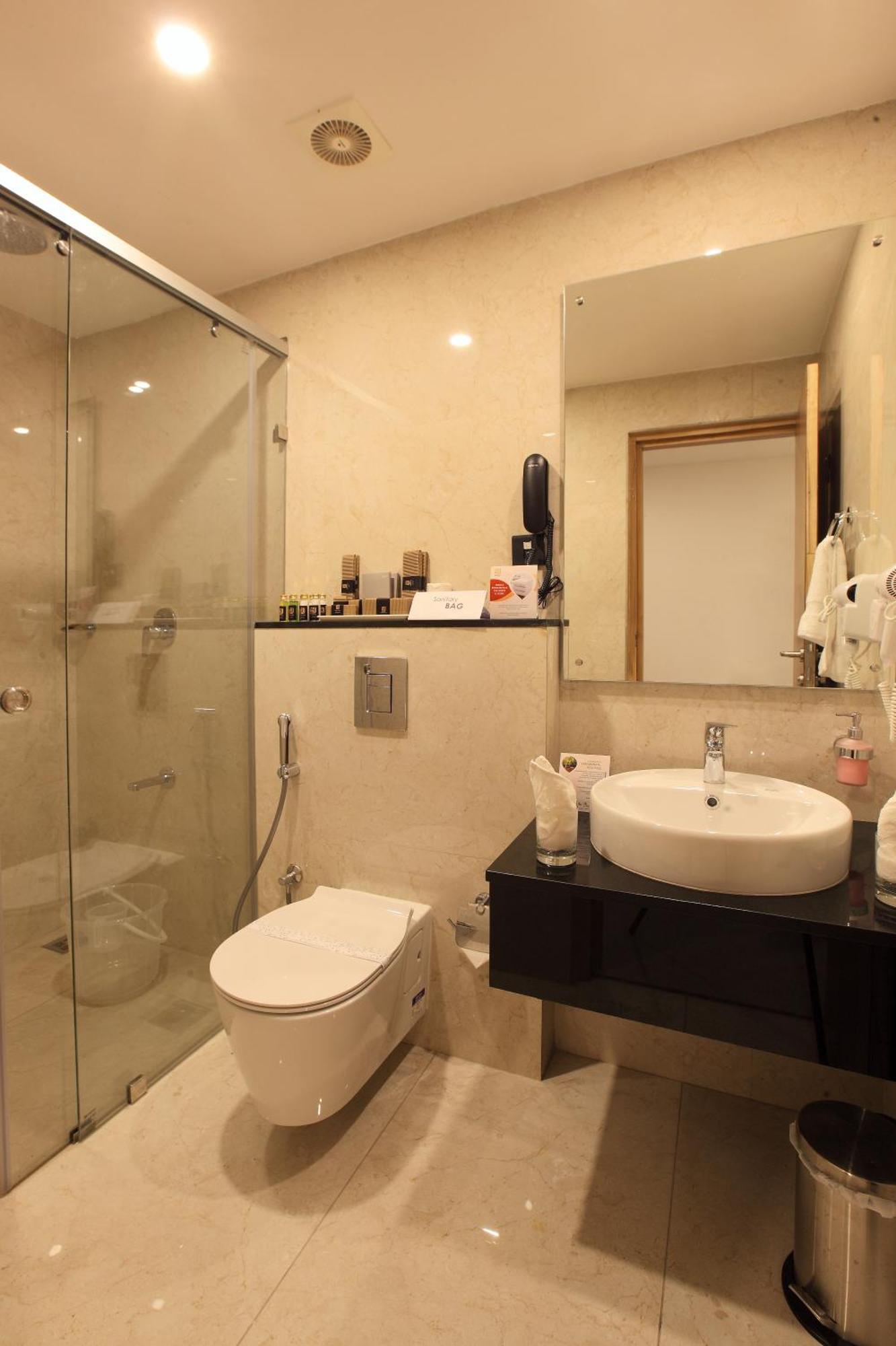 Hotel Prince Kaladi Екстер'єр фото