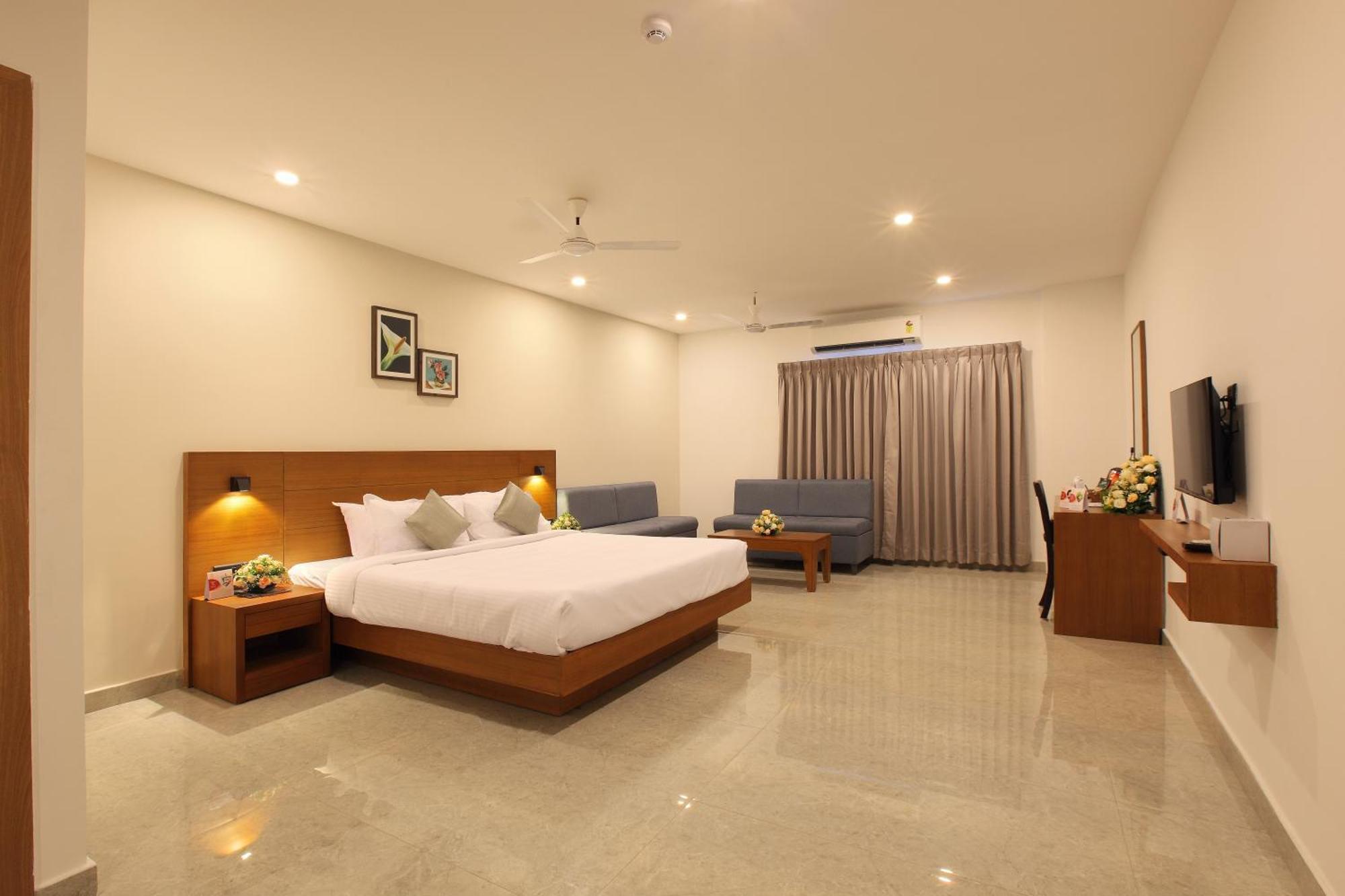 Hotel Prince Kaladi Екстер'єр фото